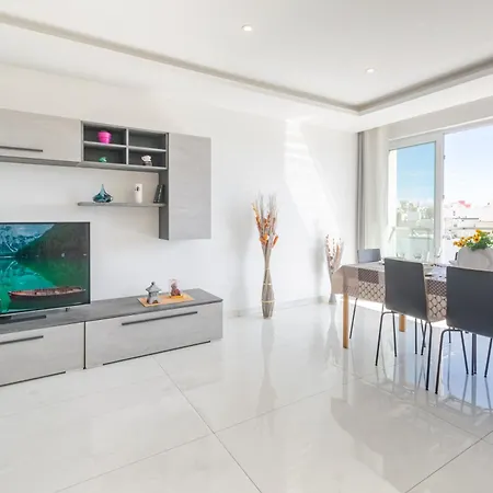 New Spacious With Amazing View Bugibba * San Pawl il-Baħar