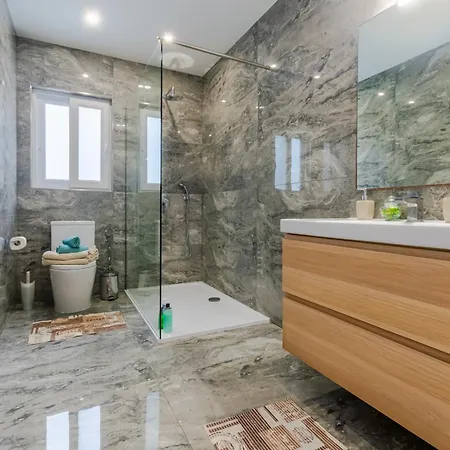 New Spacious With Amazing View Bugibba San Pawl il-Baħar