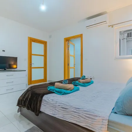 Lejlighed New Spacious With Amazing View Bugibba *