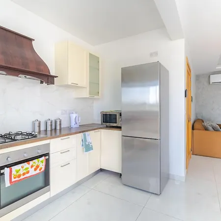 New Spacious With Amazing View Bugibba *