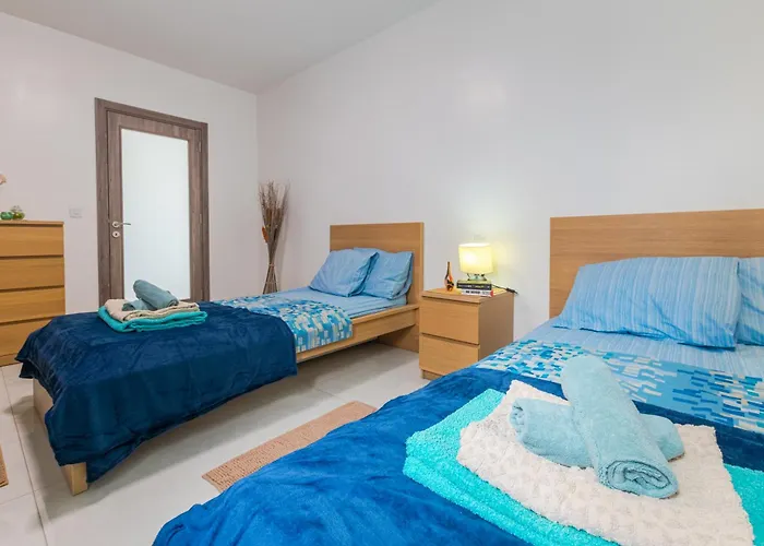 アパート New Spacious With Amazing View Bugibba