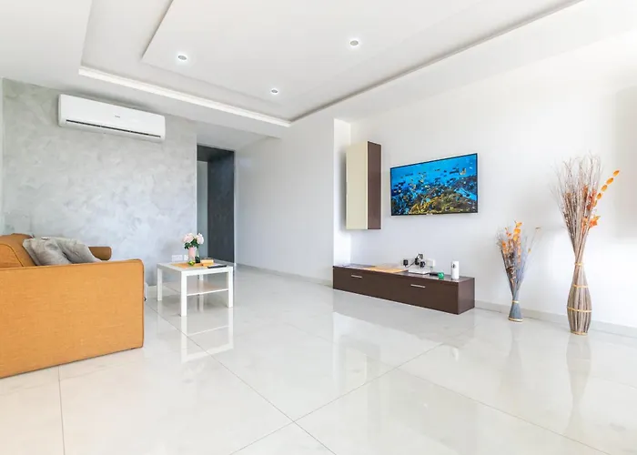 New Spacious With Amazing View Bugibba アパート *