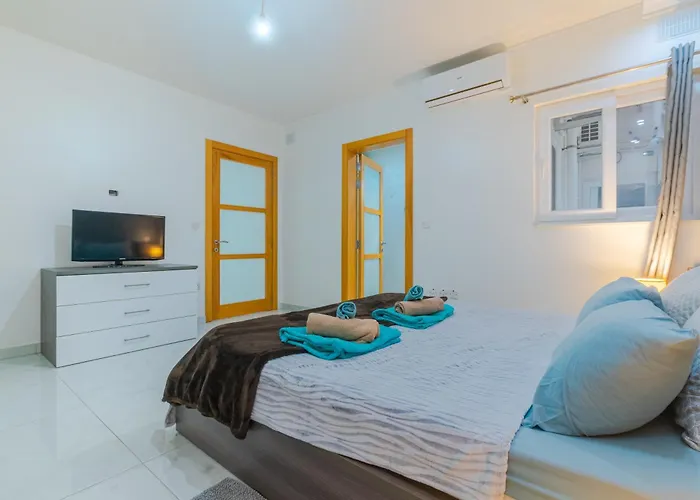 アパート New Spacious With Amazing View Bugibba *