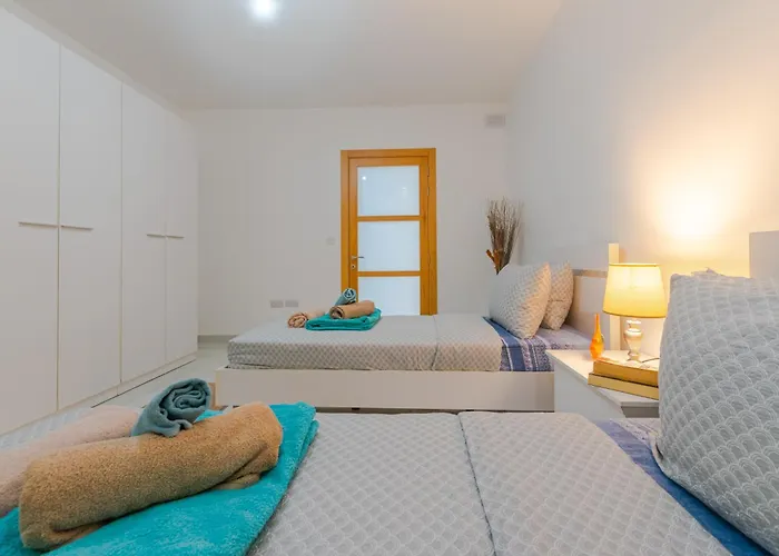 New Spacious With Amazing View Bugibba アパート *